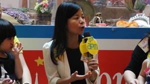 蔡兆欣指，現時學生的功課壓力龐大，又沒有傾訴、靜下來的時間，較易有壓力、情緒問題。