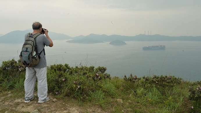 從玉桂山上可 360 度環顧港島西南海港景色，這裏也是風景攝影熱點。（攝影：劉健雄）