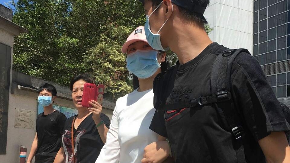 右二為被告黃玉鳳。(經濟日報記者攝)