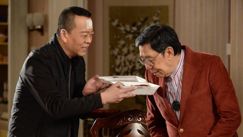 胡楓在《一屋老友記》飾演「淘氣鬼」，他說能和後輩合作，自覺更年輕。(TVB提供)
