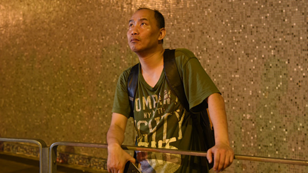 彭先生證實不適入院留醫兩子女，與生母及繼父家住工廠大廈劏房單位。