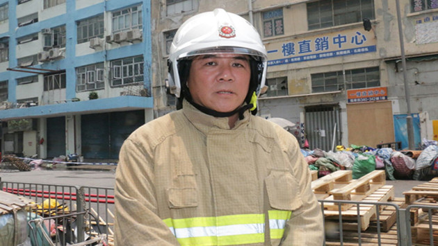 署理副消防總長(九龍)曾偉明表示初步發覺工廈有 2至 3個懷疑住人的劏房。