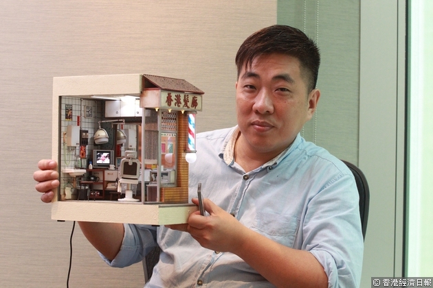 Tony指，製作1件作品需時1個月，每件可賣2萬元，但扣除成本後賺的不多。（冼偉倫攝 ）