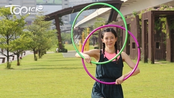 Grace赴德國學藝兩年，認為跳呼拉圈舞最大的滿足感來自練成充滿挑戰的招式。（曾有為攝）