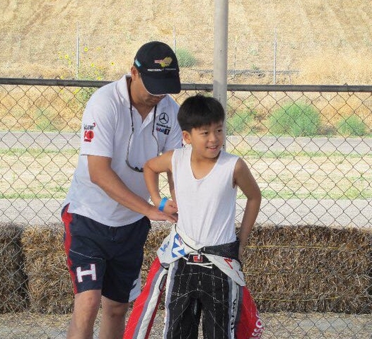 Dick自6歲起就隨父親落場學習賽車。(圖片:受訪者提供)