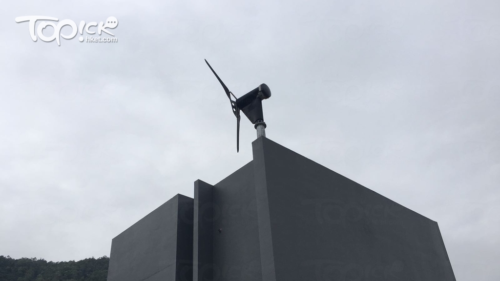 360度自轉的風力發電機組。（經濟日報記者攝）