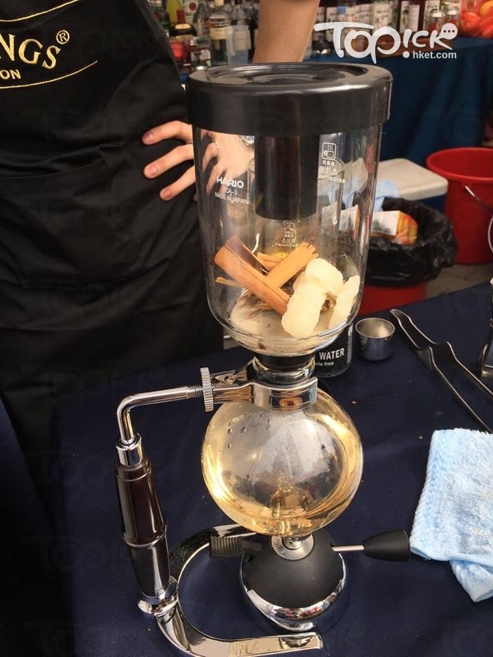 糖冬季雞尾酒正在製作中！