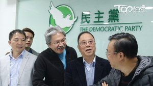 曾俊華早前與泛民選委會面。(資料圖片)