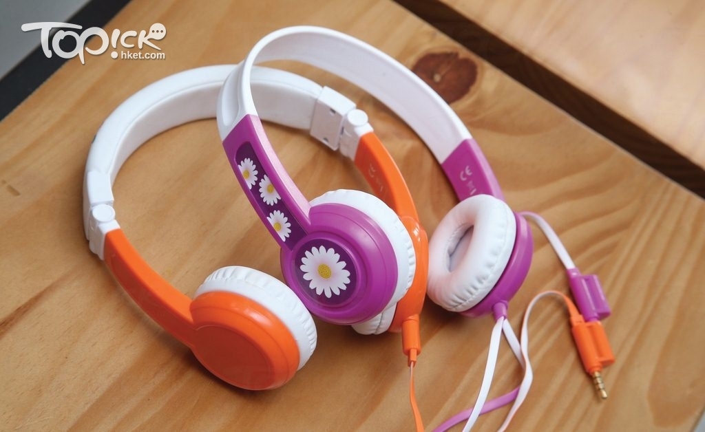 耳筒具伸縮性可隨意扭曲、接口不易扯斷，也加入了Share Cable 可作分享。(湯炳強攝)