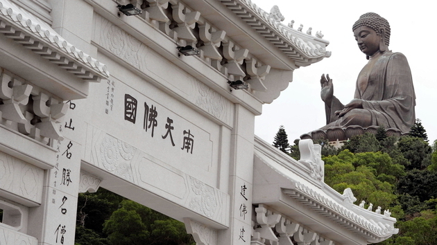 天壇大佛則入選亞洲榜單的第11位。（新華社資料圖片）
