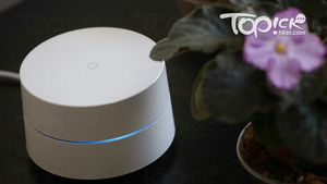 Google Wifi 路由器易安裝，且內置AI學習功能，會調較網絡質素。(陳靜怡攝)