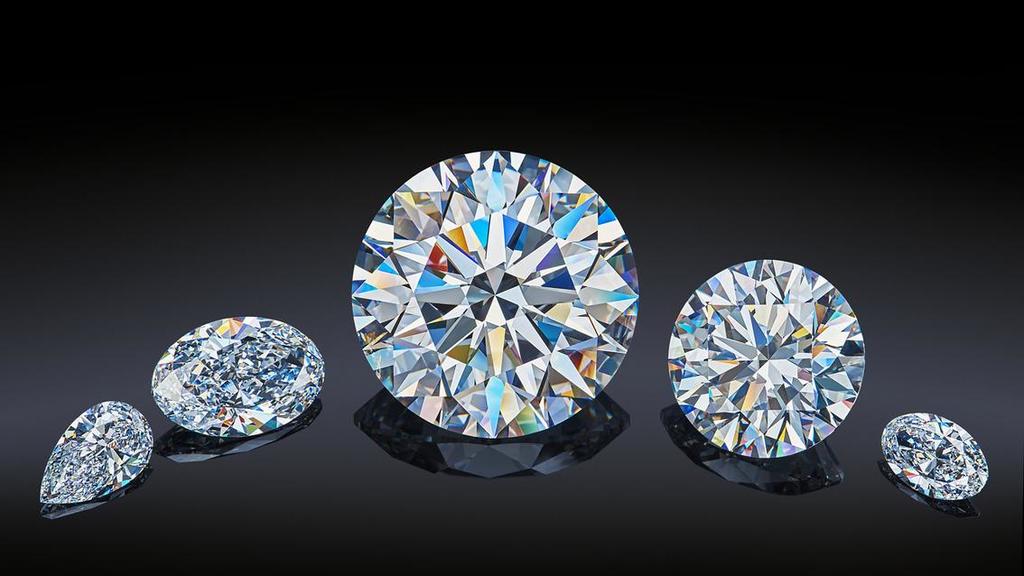「The Dynasty」與其餘四顆出自同一原石的鑽石 圖片來源:Alrosa