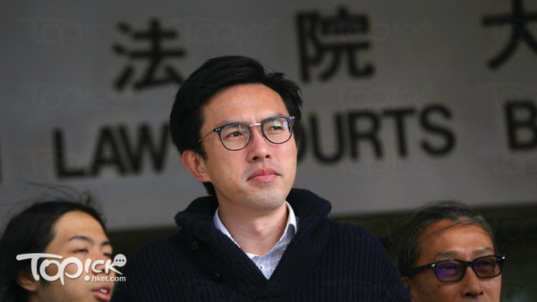 社民連主席吳文遠涉嫌於去年9月4日立法會選舉投票日，向往投票的時任特首梁振英擲三文治。（資料圖片）