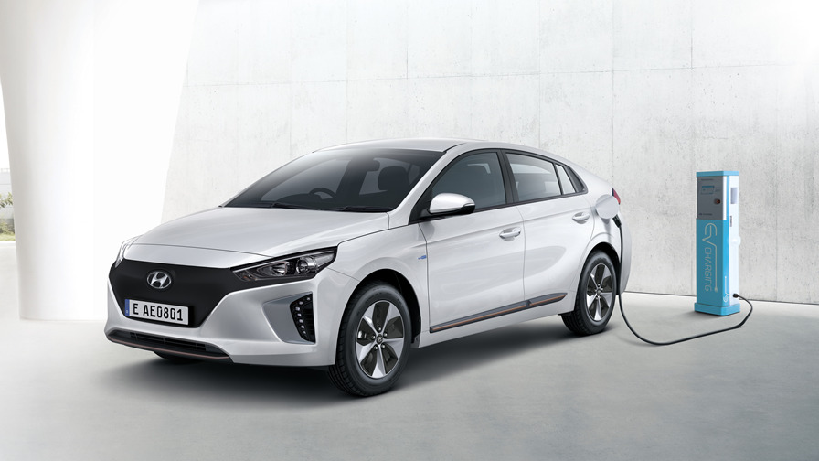 現代汽車IONIQ Electric在「1換1」換車計劃下，可完全減免25萬元稅項，26萬元便可入手。（現代汽車官網圖片）