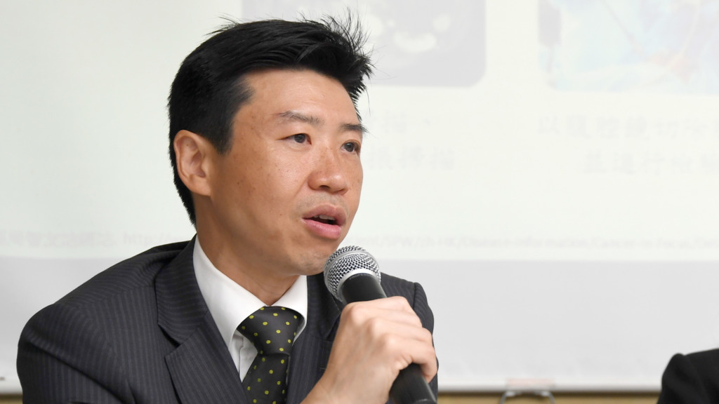 養和醫院婦產科顧問譚家輝醫生表示，子宮體癌、子宮頸癌和卵巢癌都是婦科常見癌症，當中以卵巢癌最容易被延誤治療，死亡率亦偏高。