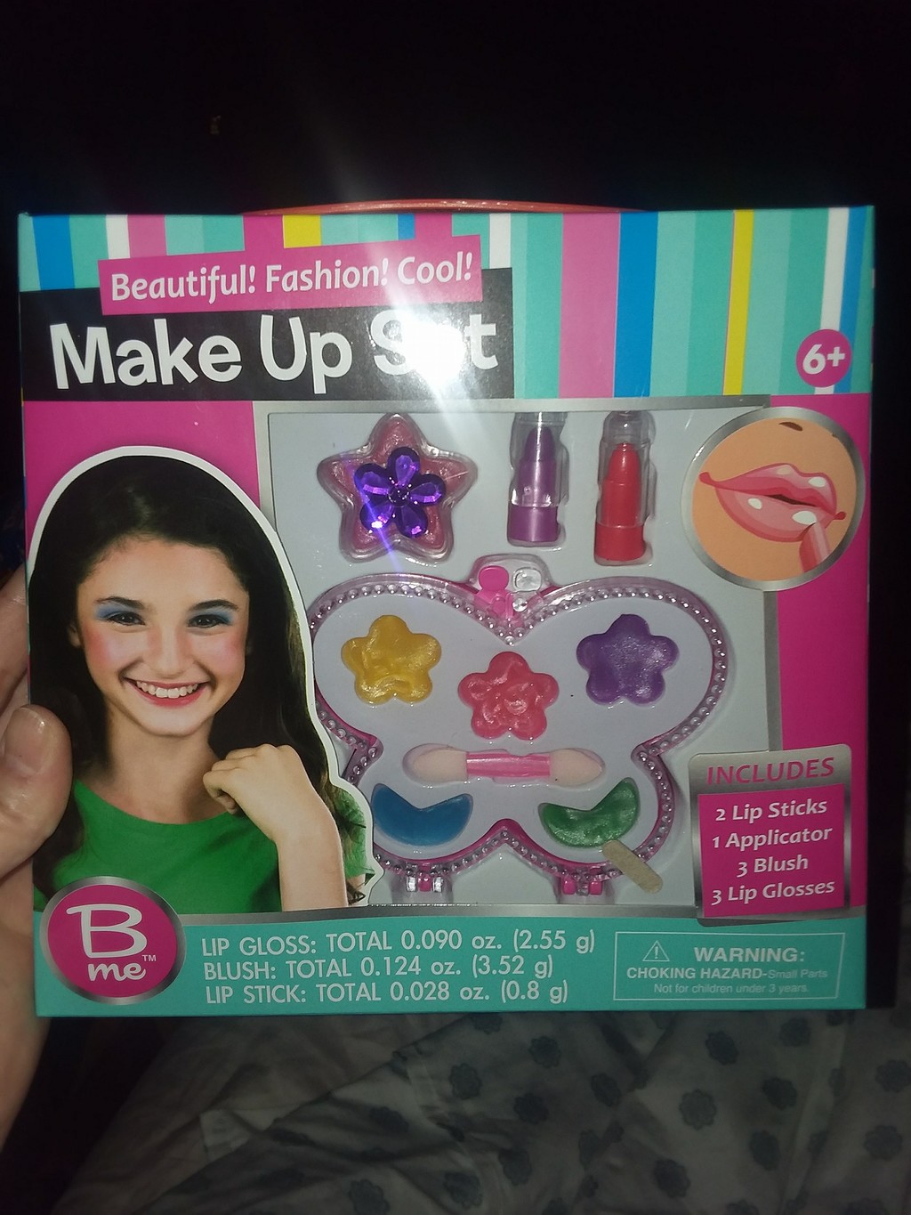 Lydia所用的玩具化妝品。（圖片來源：TonyKylie Cravens Facebook）