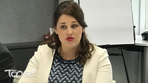 Visa 香港及澳門地區總經理戴嘉倩表示，紐約、新加坡、悉尼的交通系統，也會逐步支援感應式支付。(梁巧恩攝)
