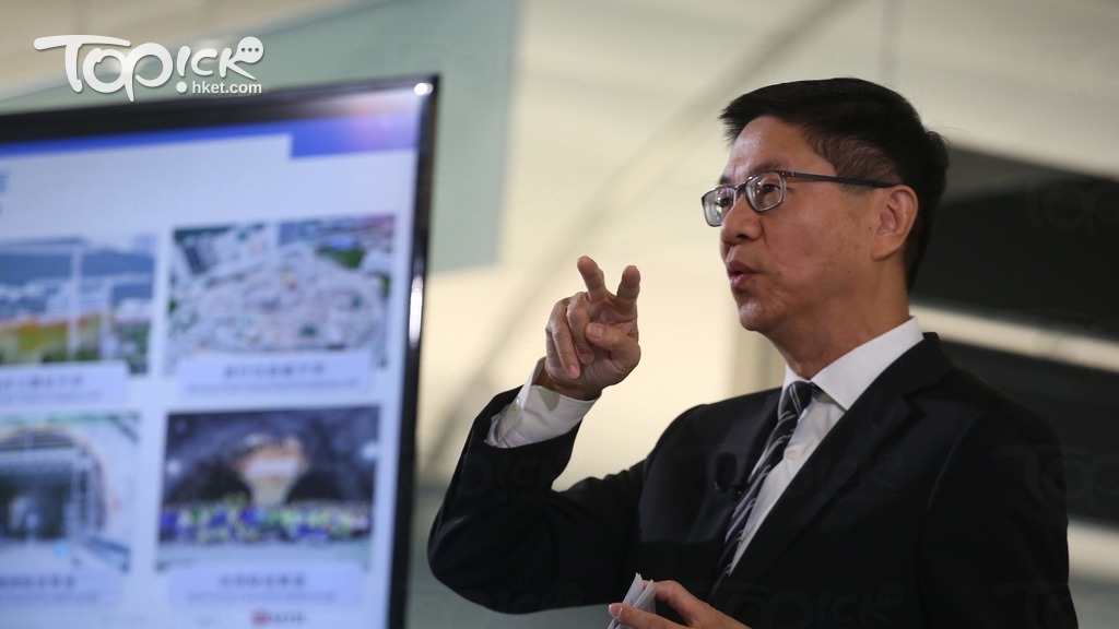 港鐵沙中綫會展站工程人員在設置鋼筋鐵籠，誤將2幅牆的鐵籠正反兩面調轉，港鐵工程總監黃唯銘今早證實事件。（資料圖片）