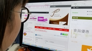 有調查發現，56%香港消費者因收到折扣或促銷通知而購物。（香港經濟日報資料圖片）