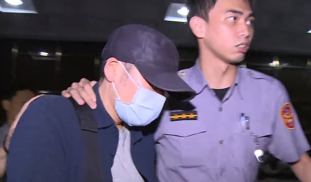 葛西健二涉嫌傷害致死罪，今日凌晨被警方移送台北地檢署接受調查。(影片截圖)