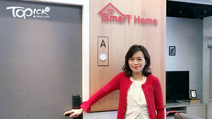 SmarTone總裁葉安娜表示，現有一間酒店及一間服務式住宅正安裝智能酒店方案。（徐紹軒攝）