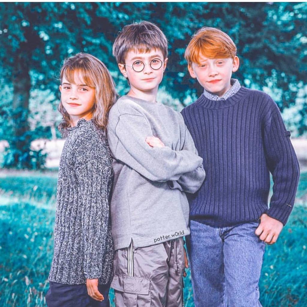11歲那年Rupert Grint(右) 獲選在《哈利波特》電影中演榮恩。（圖片來源：網上圖片）