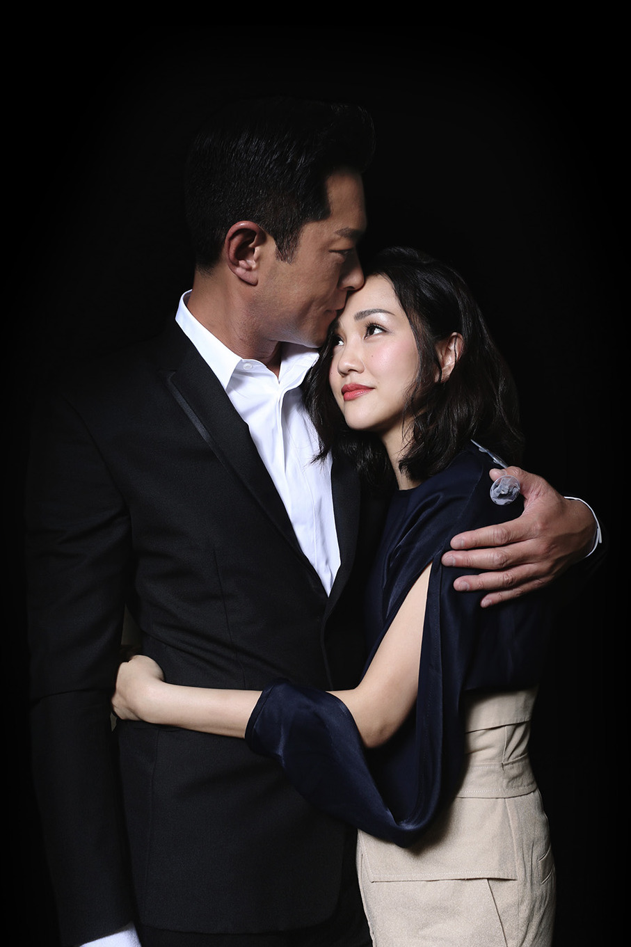 古天樂跟謝安琪拍宣傳照。（圖片:Kudos Film）