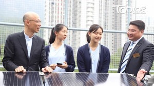 黃錦星(左一)在活動中金句連連，提醒學生「咪做大嘥鬼，要做慳神。」(金偉諾攝)
