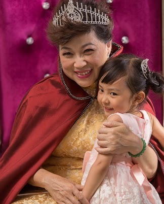吳浣儀在《五個小孩的校長》演嫻姨。