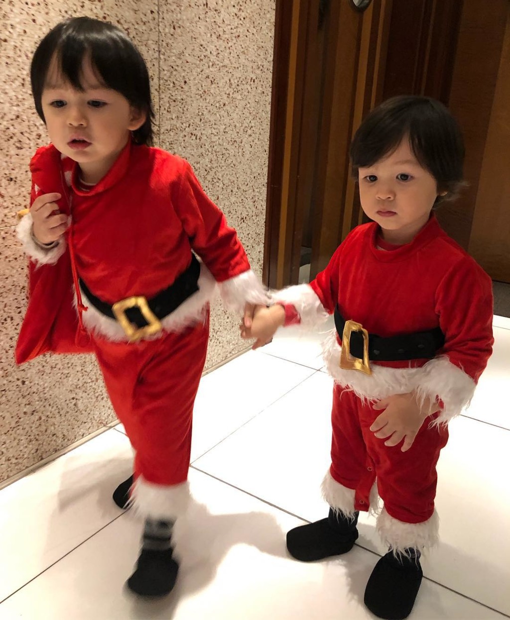 Prestige Hong Kong - KATHY CHOW AND JULIEN LEPEU | Facebook, image size:1024x1246