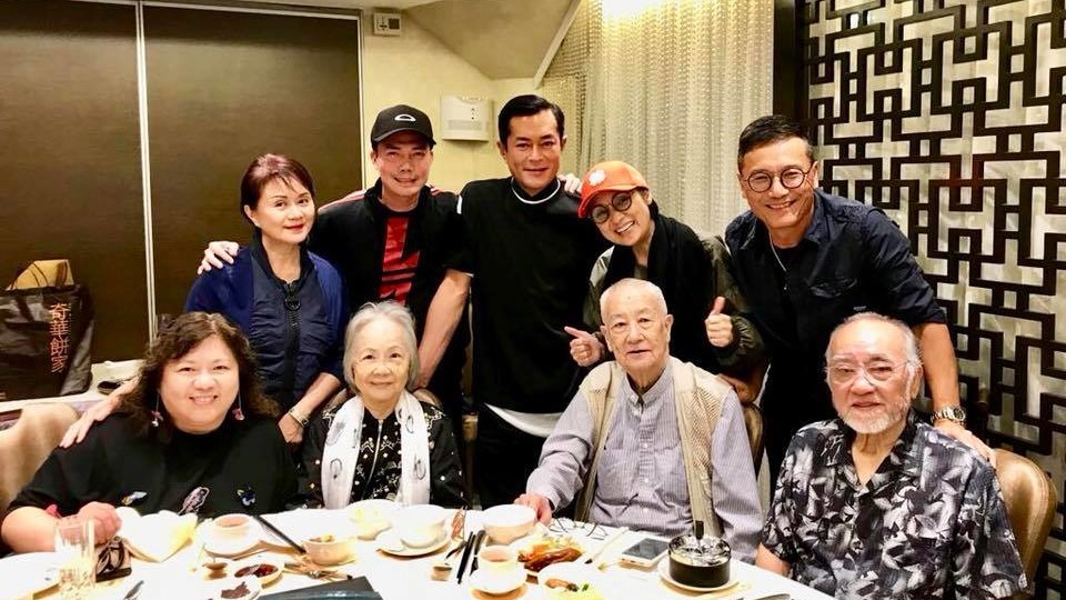 去年中秋，古天樂為大姐明晚飯聚會埋單。（取自林建明facebook）