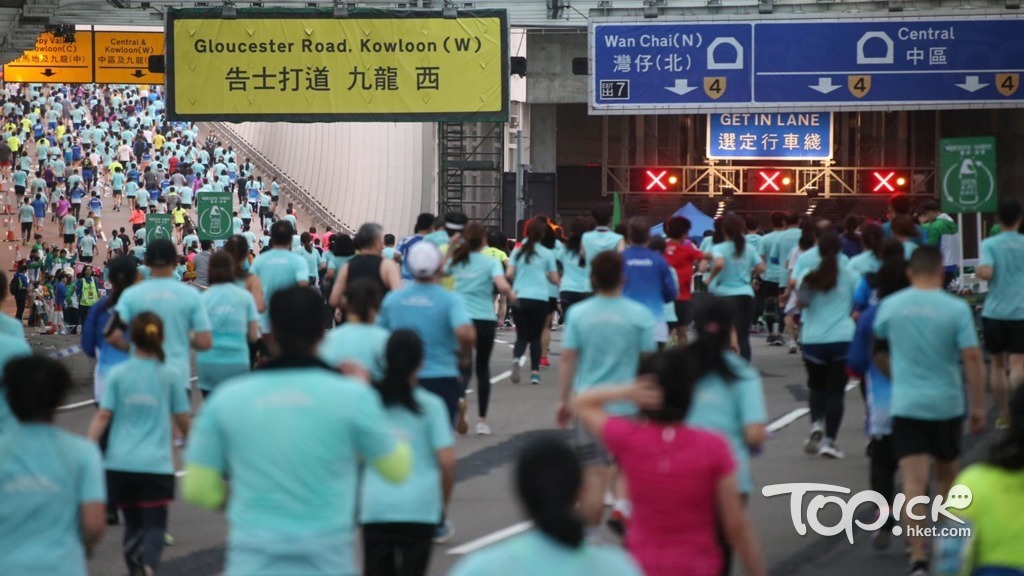 參賽者需跑經隧道才能完成賽事。（林宇翔攝）