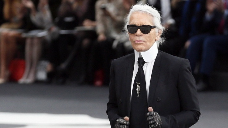 Karl Lagerfeld其中一件最叫人談論的事，是2013年減肥，目的就是穿由Hedi Slimane設計的服裝。