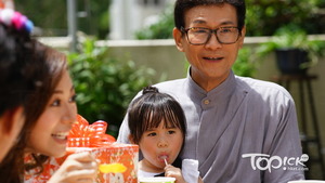 久未演香港劇集的鄭少秋主演ViuTV的《詭探前傳》（ViuTV提供）