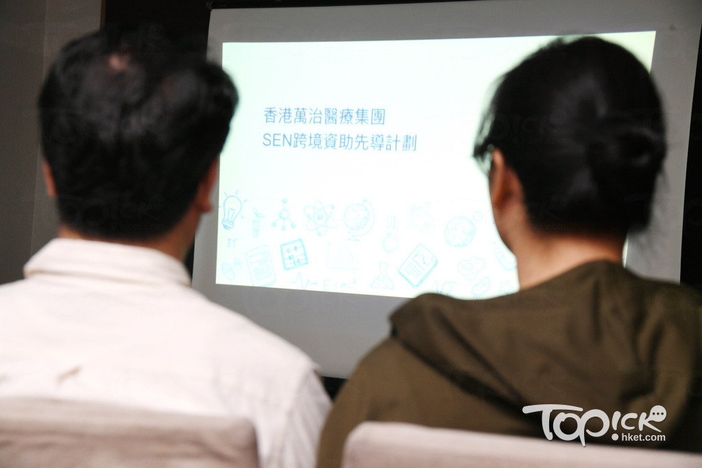 梁小姐﹙右﹚希望兒子透過行為治療改善專注力問題，並提升學習興趣。﹙程志遠攝﹚