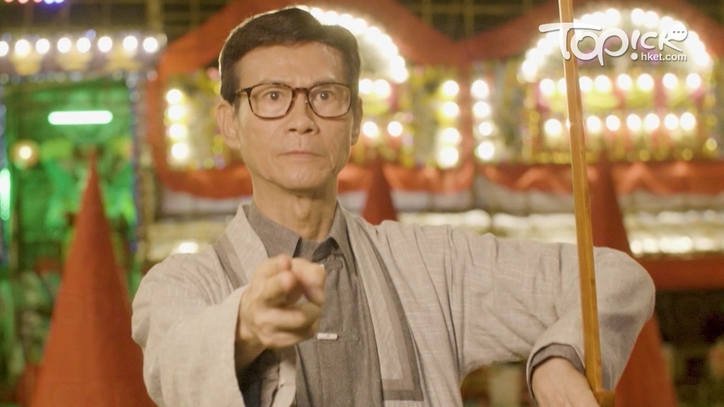 鄭少秋為ViuTV拍攝《詭探前傳》。