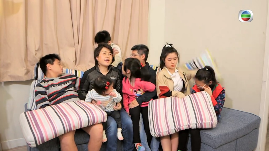 Korbut管教6個孩子不是易事，她表示要有很高的情緒智商。（圖片來源：節目截圖）