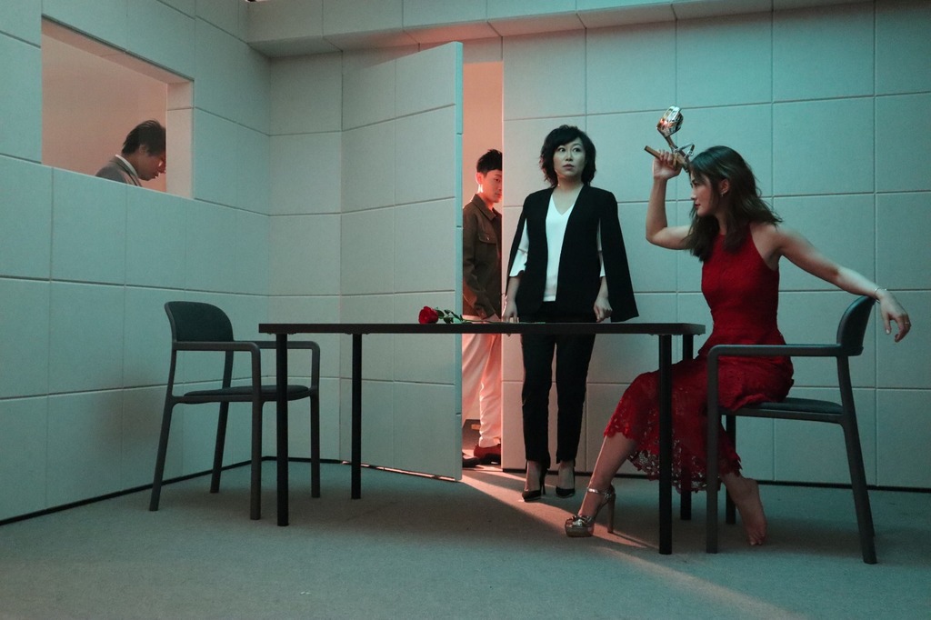 是次演出將撥捐港幣16萬予香港演藝學院戲劇學院學術發展基金，部分收益亦撥予演藝學院校友會。