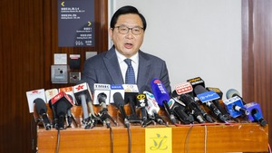 林健鋒說，對政府拒絕派發消費券感到失望，既然如此，建議政府簡單直接全民派錢。（經民聯）