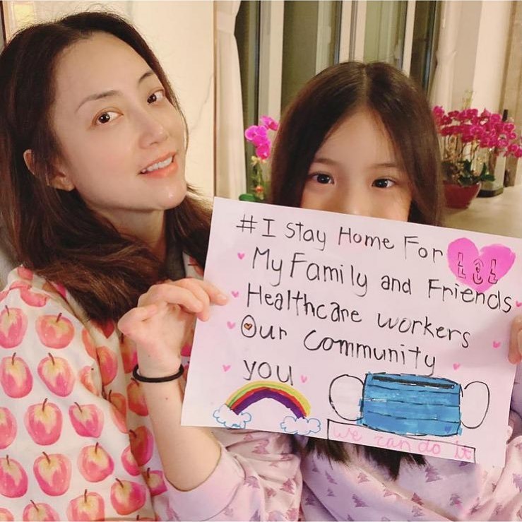 Mani公開女兒合照引起回響。（取自霍汶希IG）