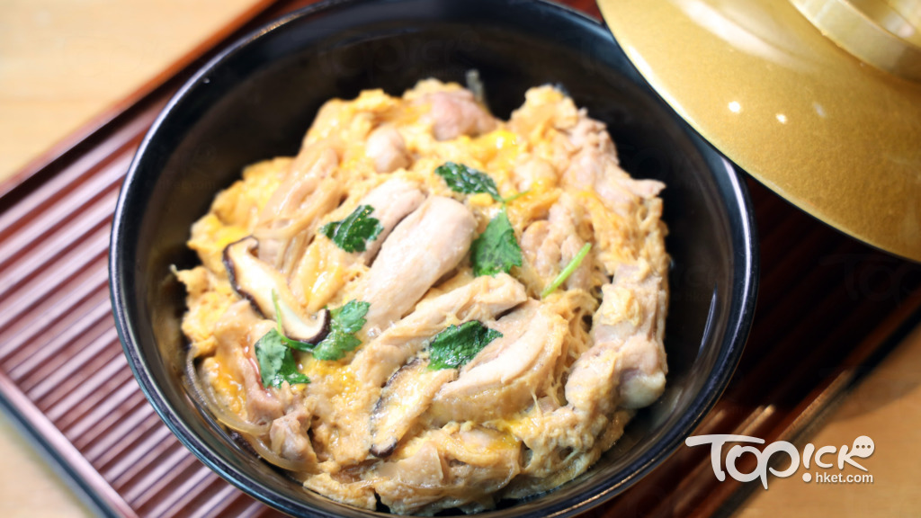 親子丼，即是日式滑蛋雞肉飯，大人小朋友也喜歡。（陳智良攝）
