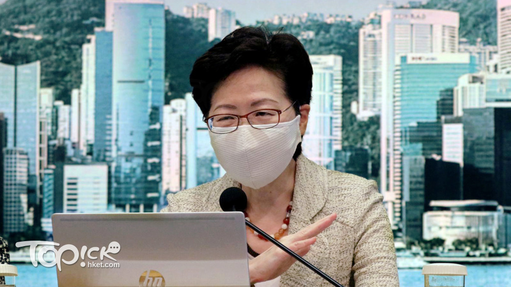 林鄭稱，本地疫情的死亡個案當中，仍以長者個案為主。（陳永康攝）