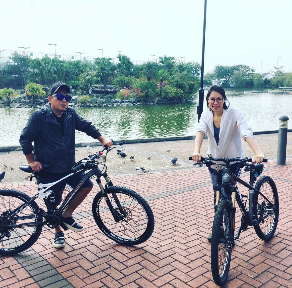 呂方與太太不時一起做運動。（Instagram圖片）