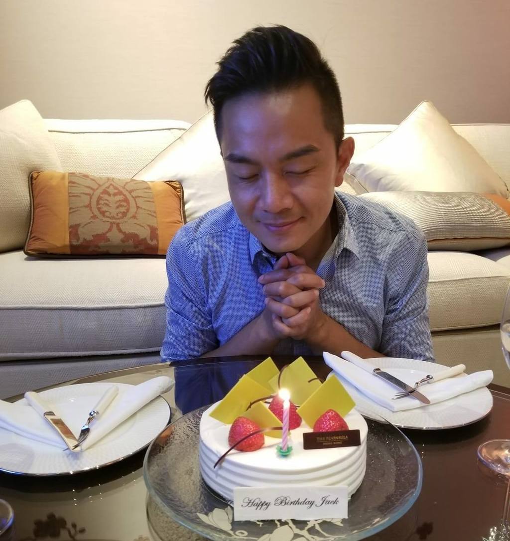 胡仔生日感謝太太悉心安排。（取自Facebook）