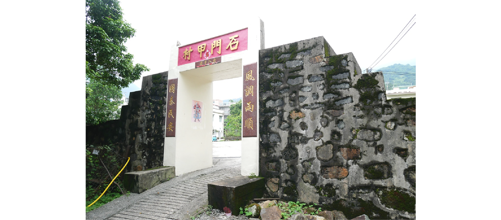 東涌有不少歷史悠久的村落，旅遊業界在策劃生態旅遊行程時，宜先與當地居民溝通。
