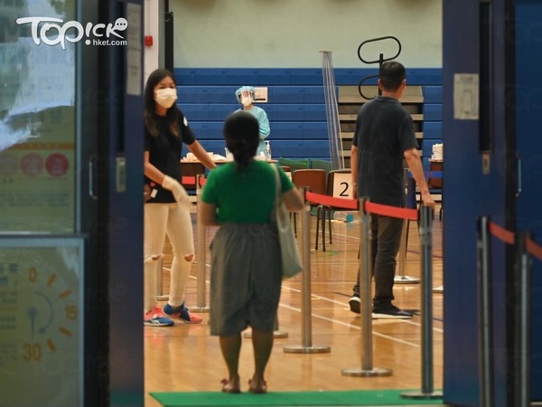 有市民並未事前網上預約,臨時登記獲得即時檢測。(程志遠攝)