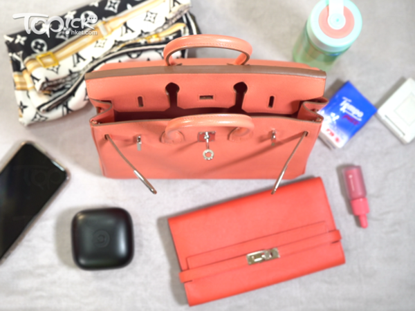 究竟Birkin 25可放下什麼物品?