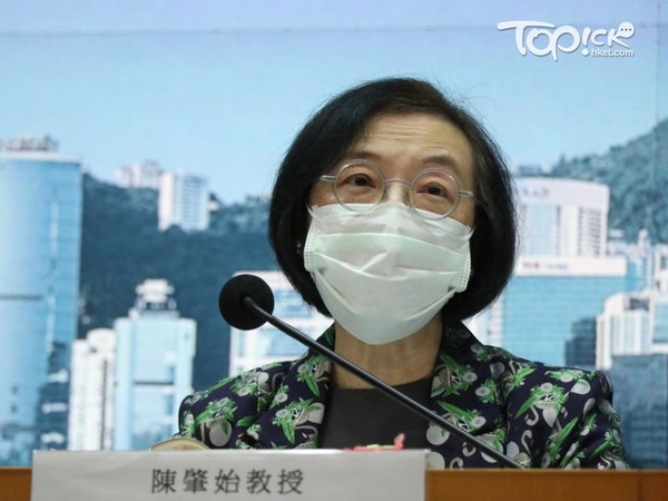 食衞局局長陳肇始宣布收緊防疫措施。(陳永康攝)