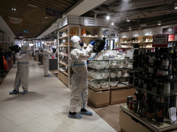 沙田店關閉期間,店內持續進行多次全面深層抗疫消毒清潔,確保店內環境安全衛生。