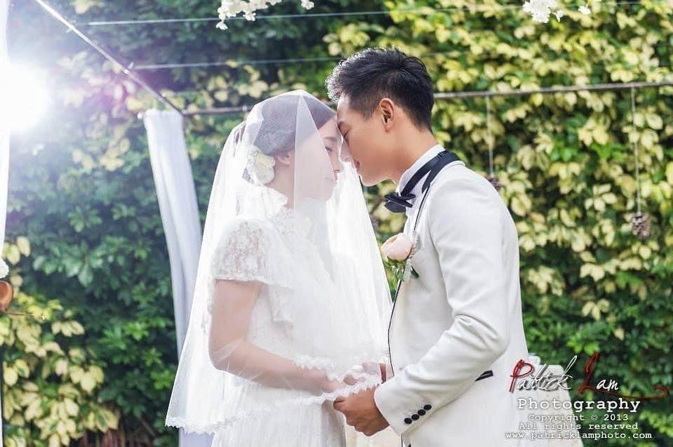 楊潮凱分享結婚照慶祝與太太結婚七周年。（Facebook圖片）